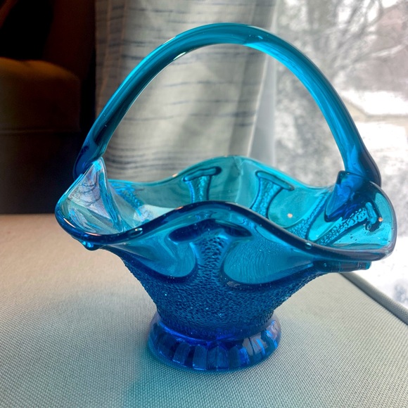 Art glass blue basket bowl - Picture 2 of 6